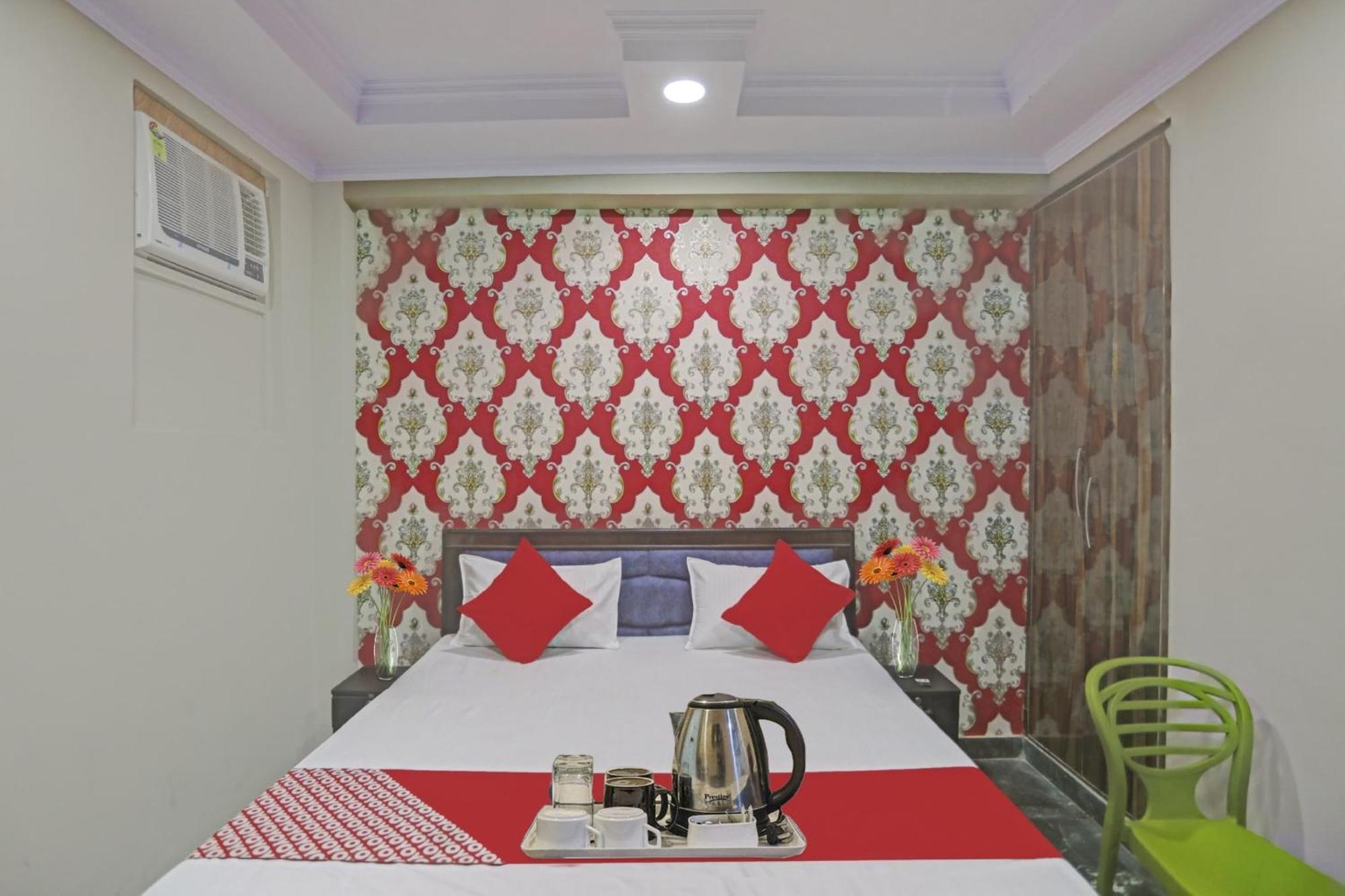 Super Hotel O Metro Inn Near Worlds Of Wonder Kalkaji Devi Ngoại thất bức ảnh