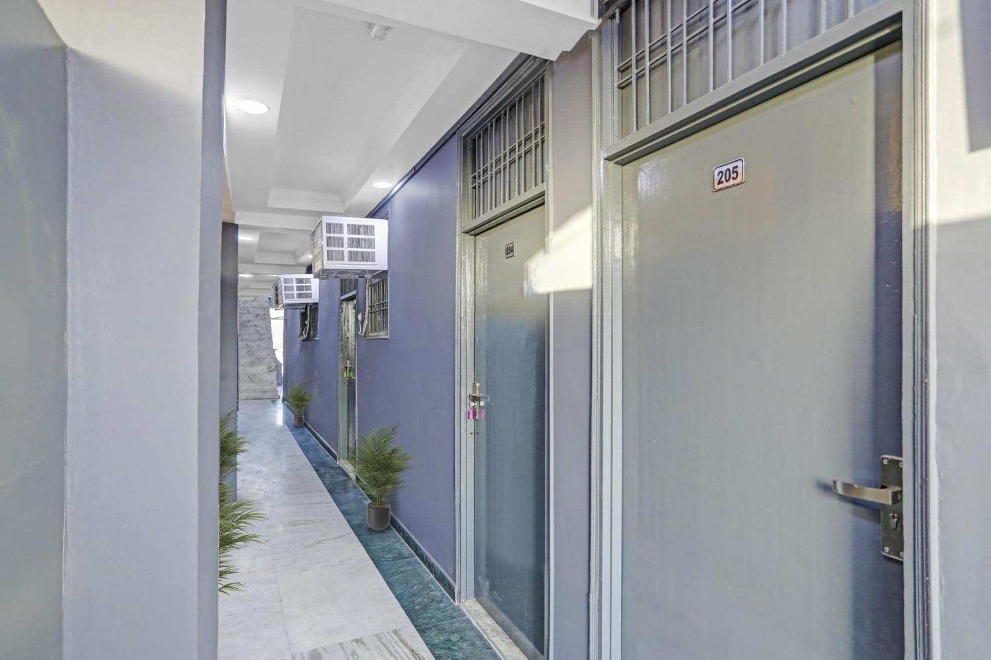 Super Hotel O Metro Inn Near Worlds Of Wonder Kalkaji Devi Ngoại thất bức ảnh