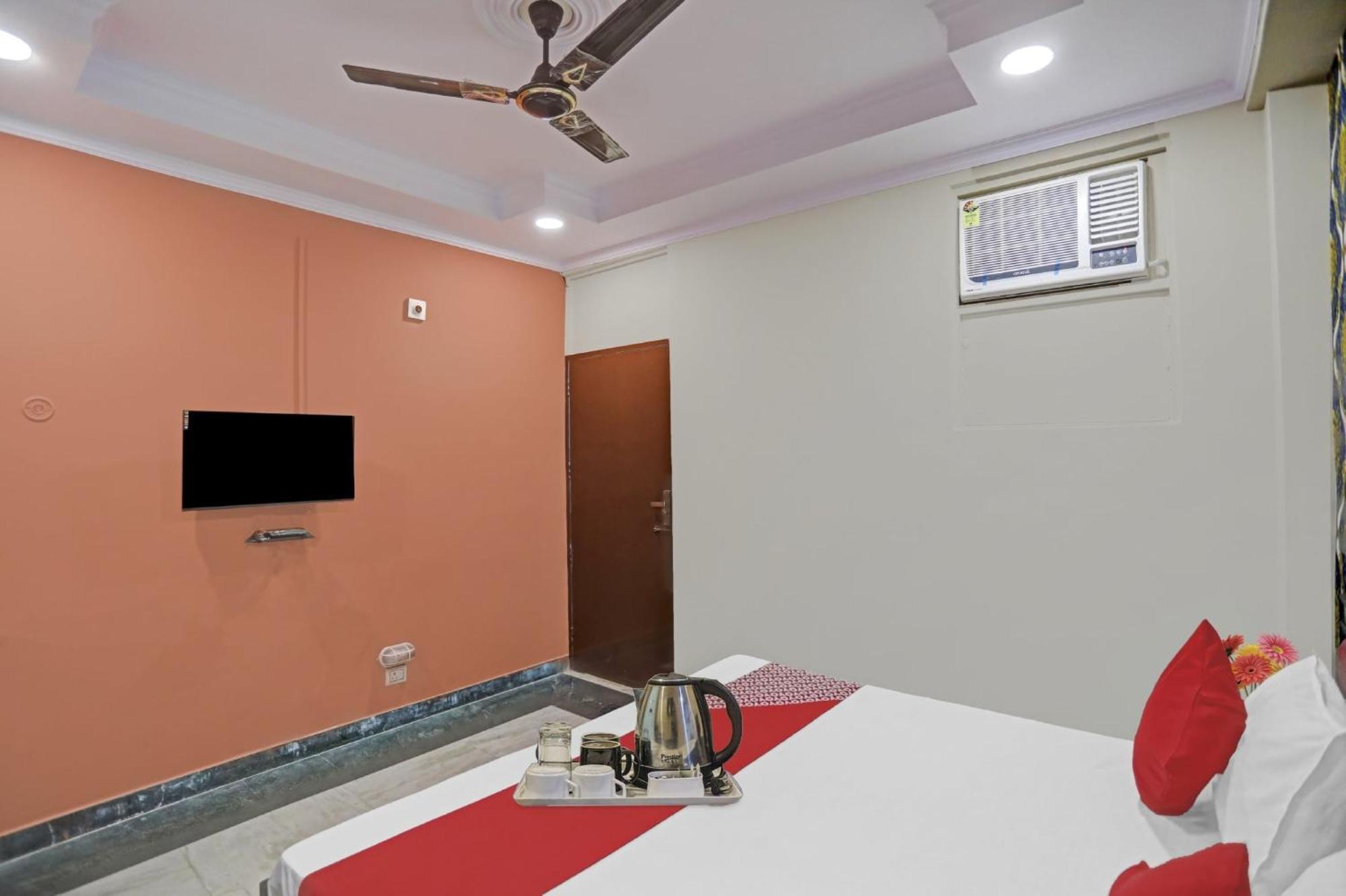 Super Hotel O Metro Inn Near Worlds Of Wonder Kalkaji Devi Ngoại thất bức ảnh